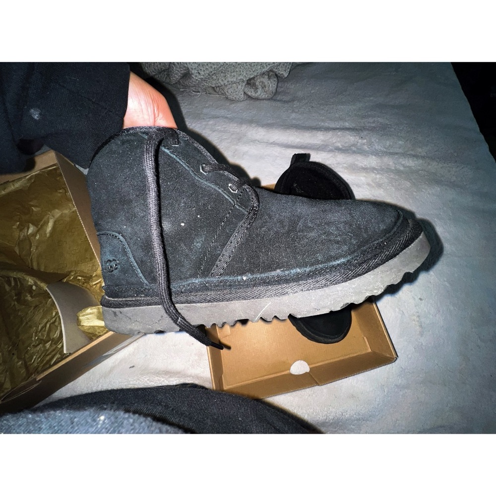 Men’s UGGs Neumel Black Ankle Boots - Picture 4 of 9